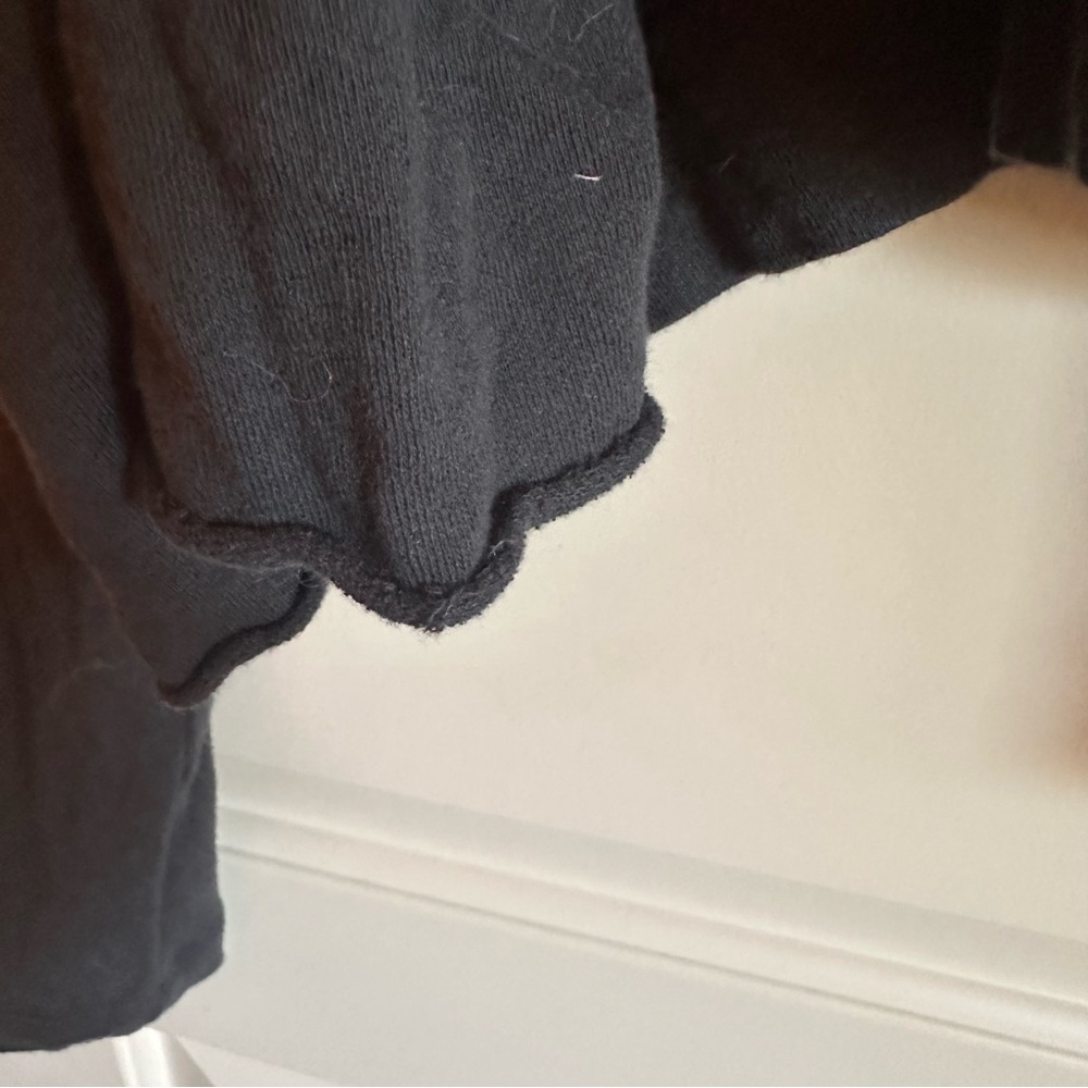 Converse size XL zip around cropped sweater with hood. Dark grey. - Picture 4 of 7